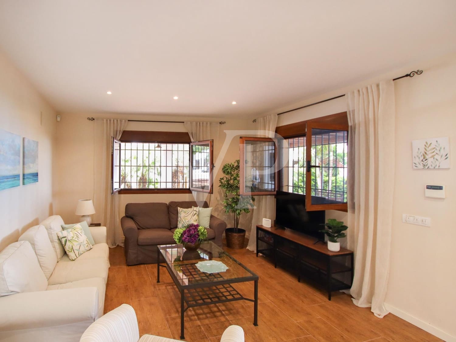 3 soverom Hus til salgs i Guia de Isora med svømmebasseng - € 1 450 000 (Ref: 8373380)