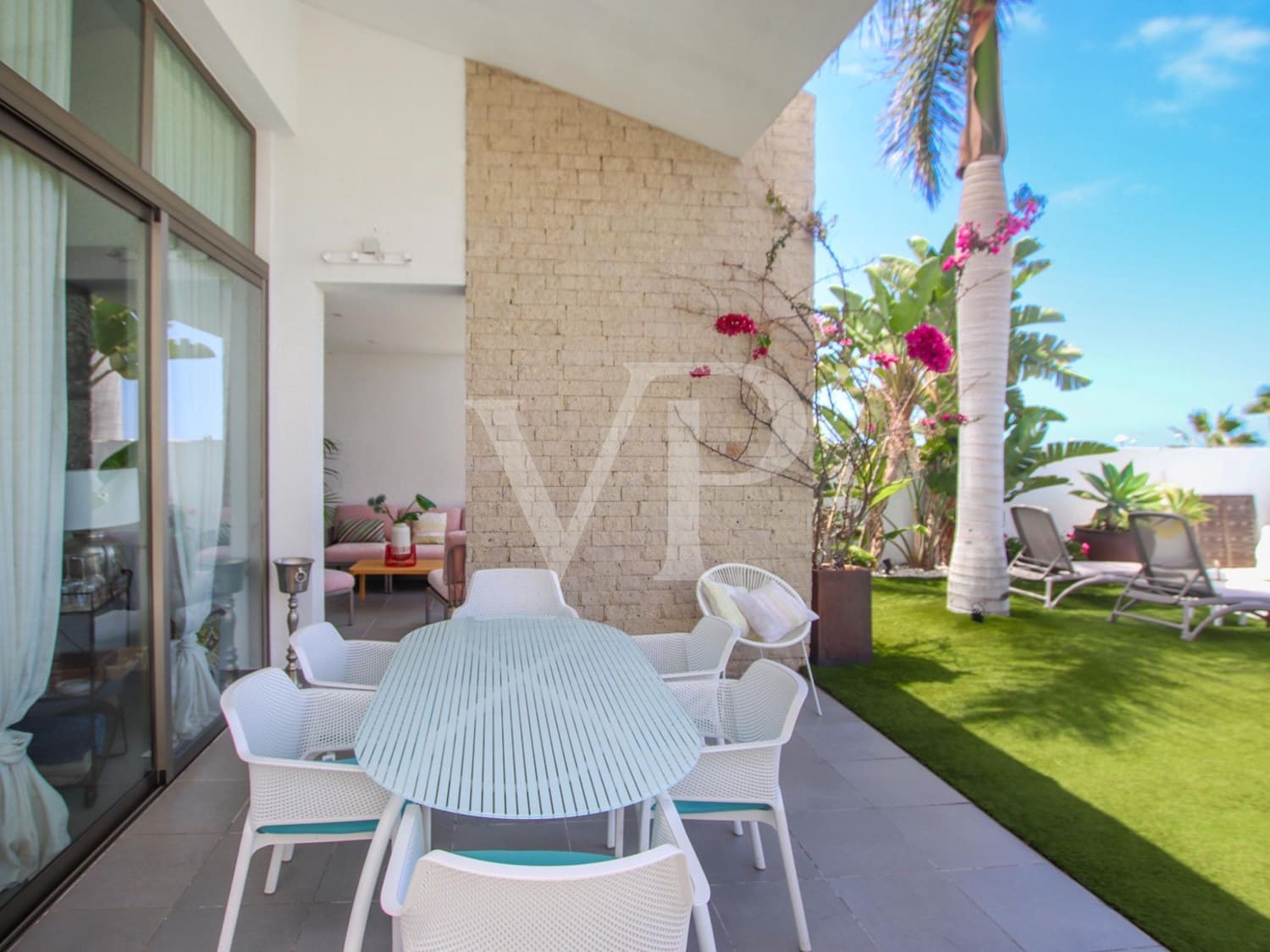 3 bedroom Villa for sale in Costa Adeje with pool - € 1,690,000 (Ref: 8590907)