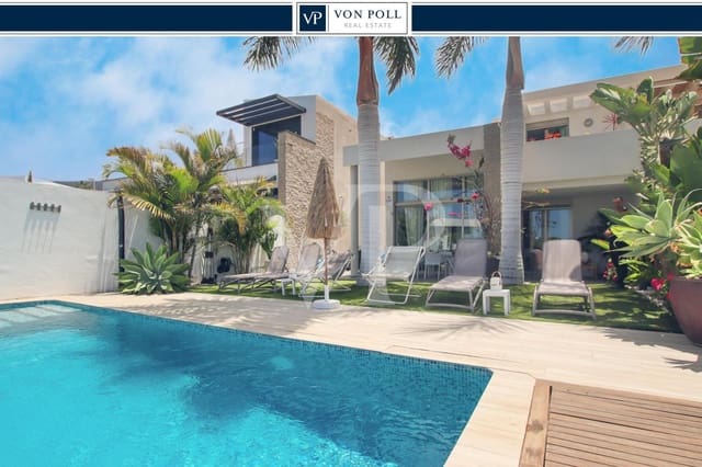 3 slaapkamer Villa te koop in La Caleta Adeje, Adeje met zwembad - € 1.690.000 (Ref: 8590907)