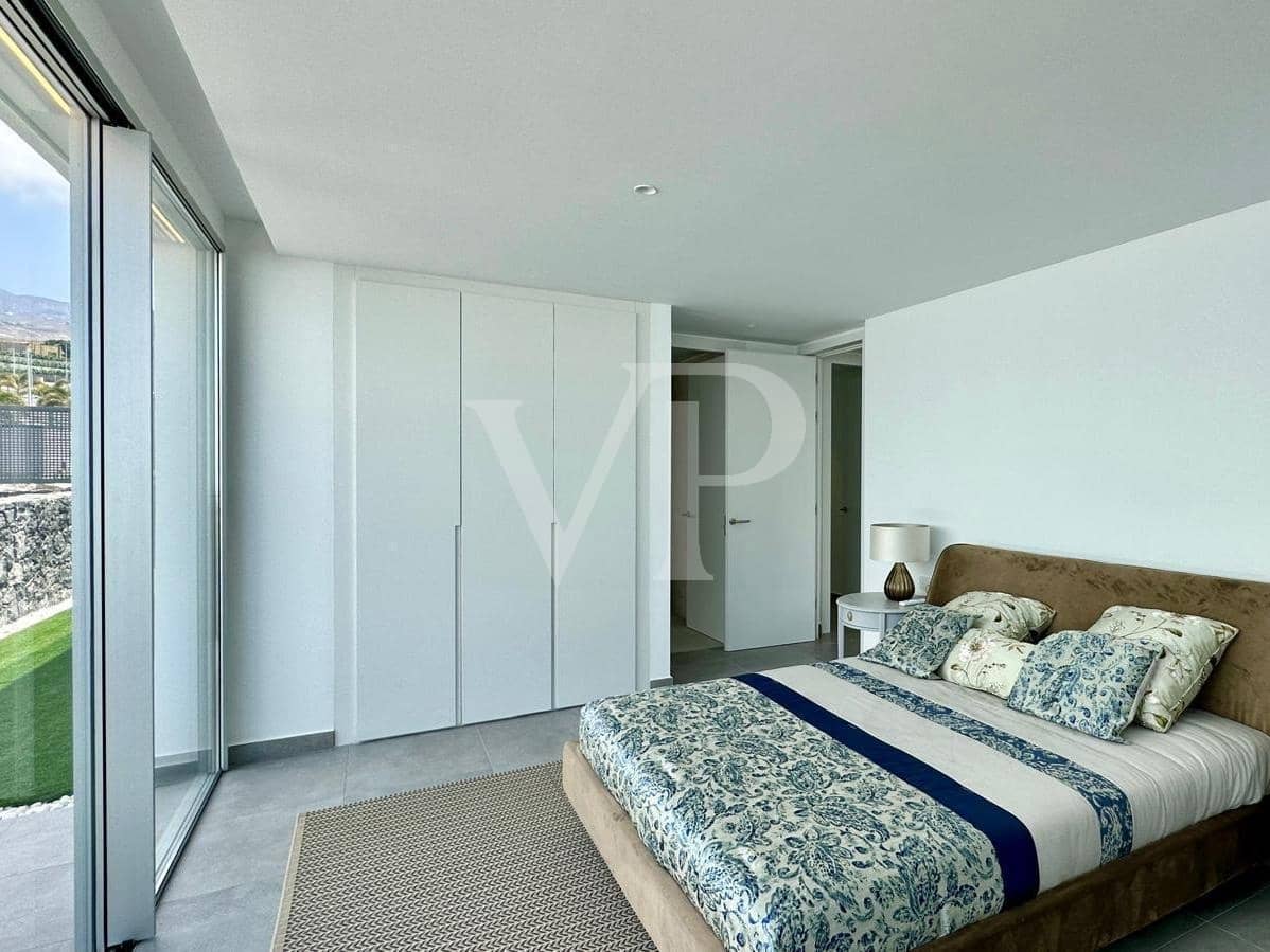 3 soverom Villa til salgs i Callao Salvaje med svømmebasseng - € 1 590 000 (Ref: 8599783)