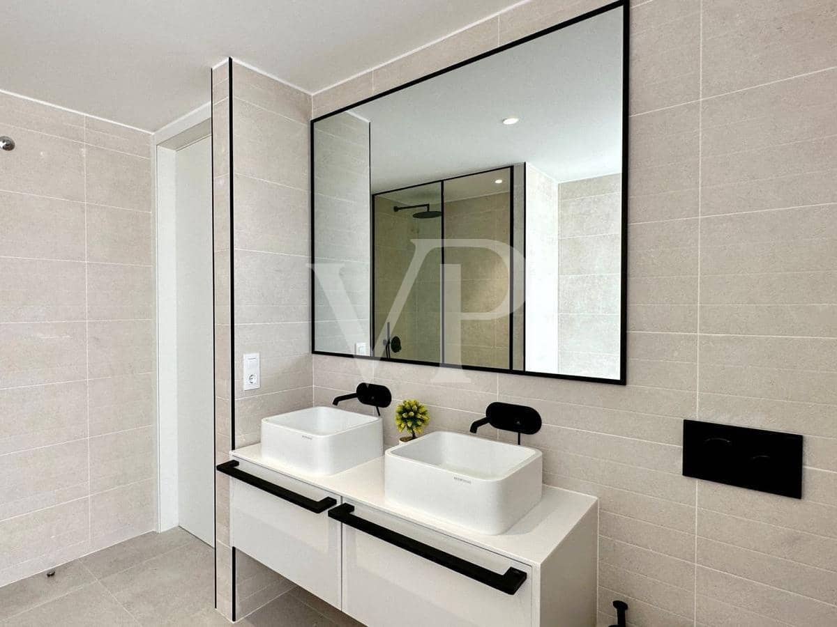 3 soverom Villa til salgs i Callao Salvaje med svømmebasseng - € 1 590 000 (Ref: 8599783)