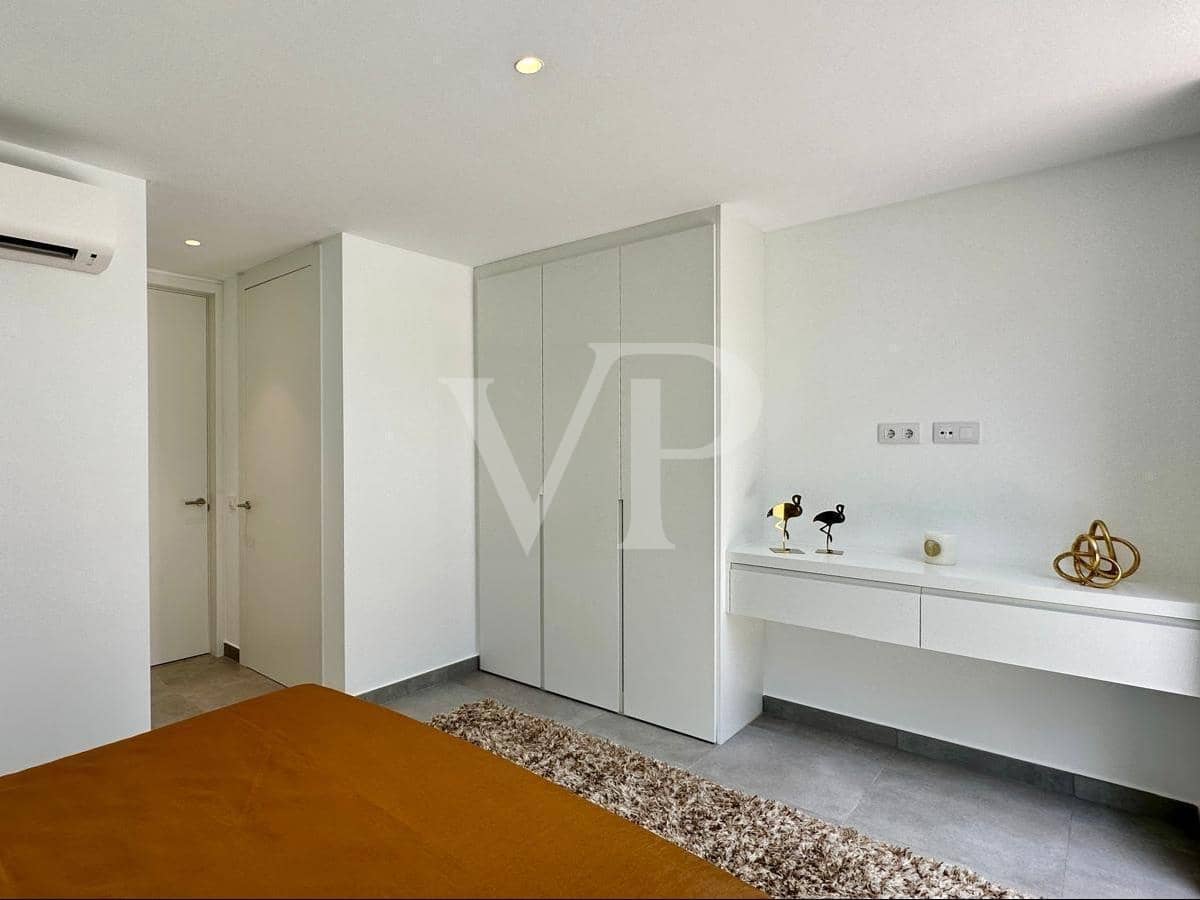 3 soverom Villa til salgs i Callao Salvaje med svømmebasseng - € 1 590 000 (Ref: 8599783)