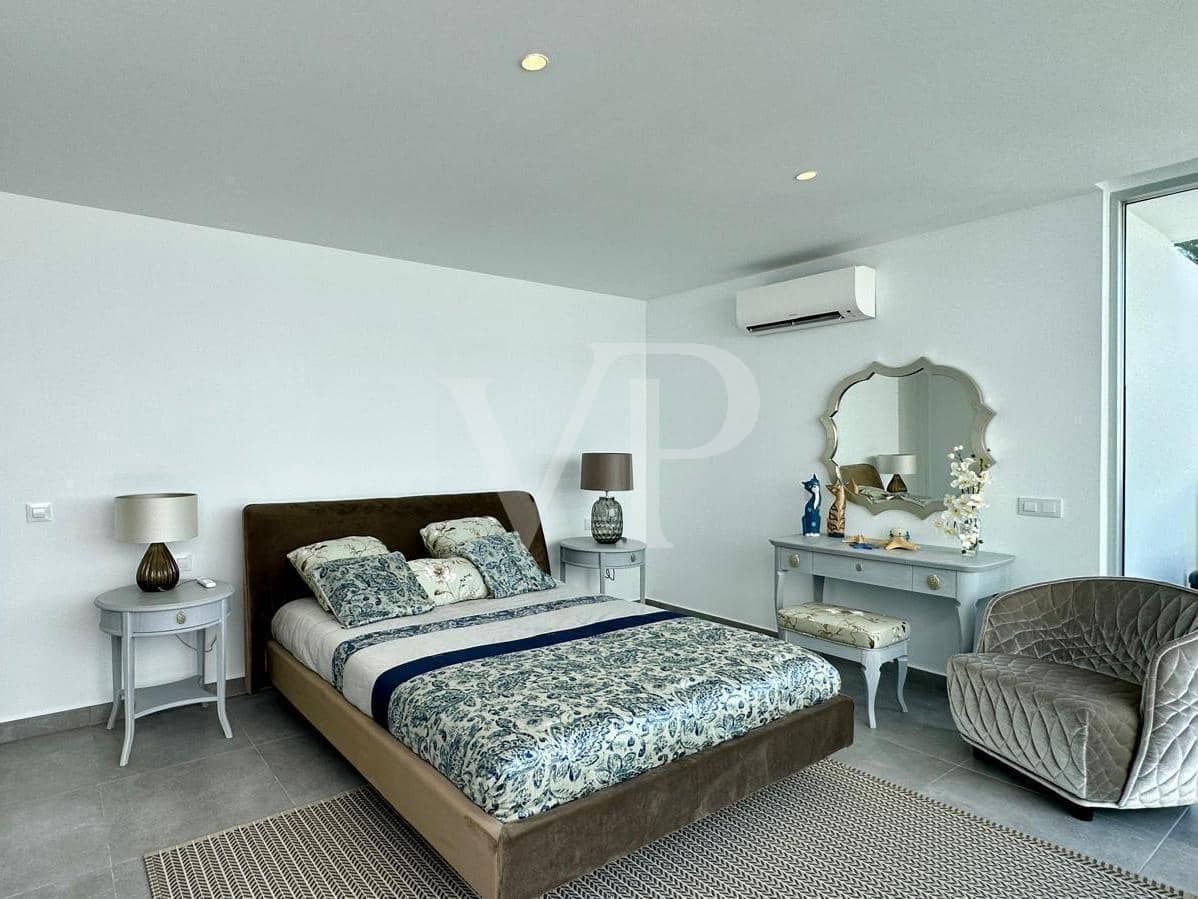 3 soverom Villa til salgs i Callao Salvaje med svømmebasseng - € 1 590 000 (Ref: 8599783)