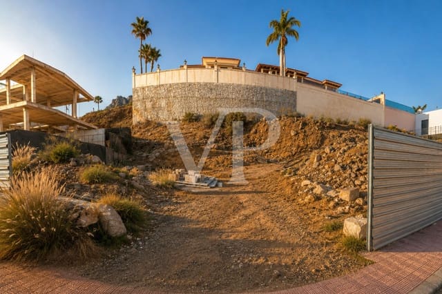 Landgrundstück zu verkaufen in Roque del Conde, Adeje - 750.000 € (Ref: 8677656)