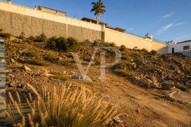 Landgrundstück zu verkaufen in Roque del Conde, Adeje - 750.000 € (Ref: 8677656)