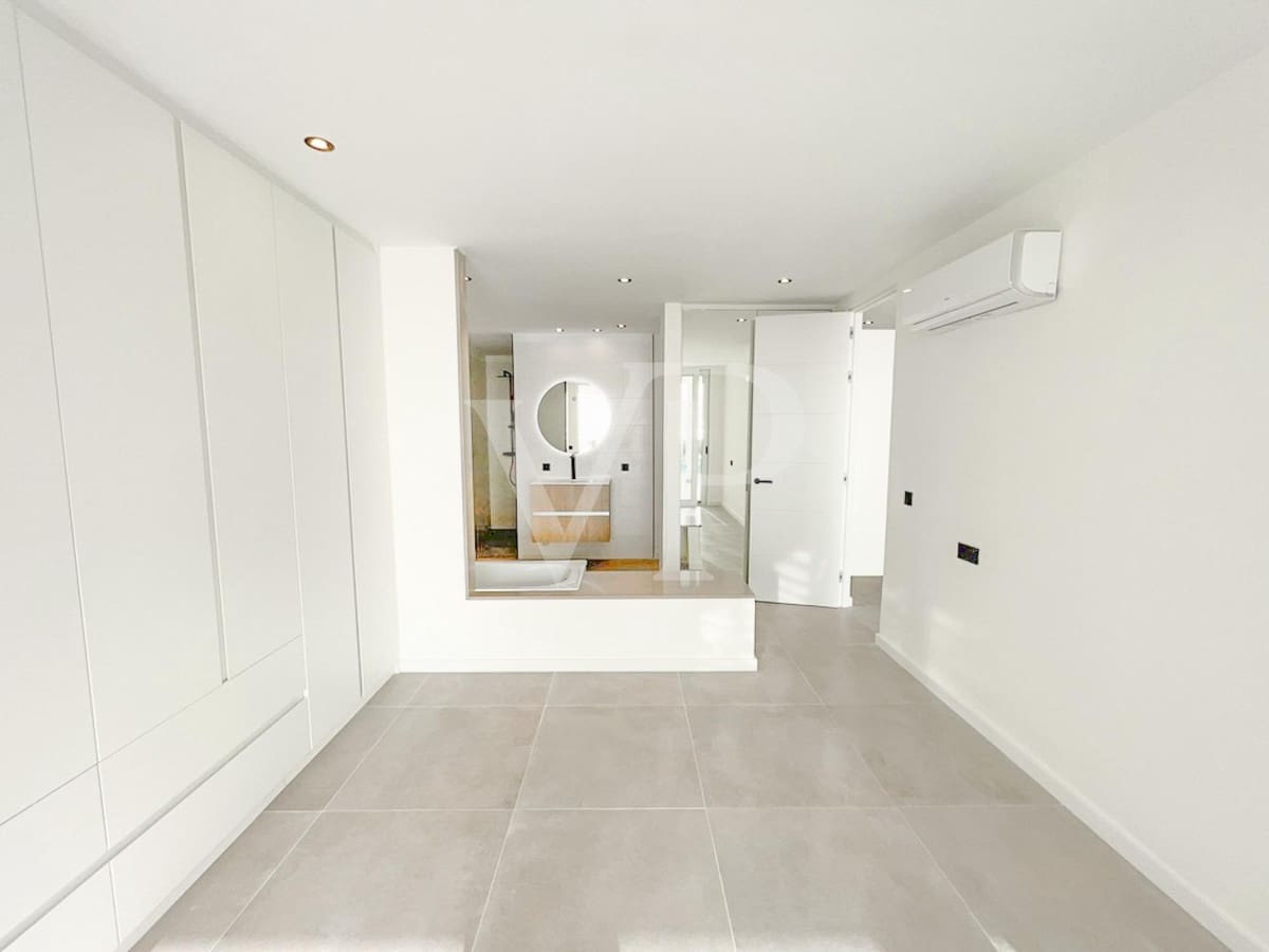 2 bedroom Penthouse for sale in Costa del Silencio - € 718,000 (Ref: 8895258)