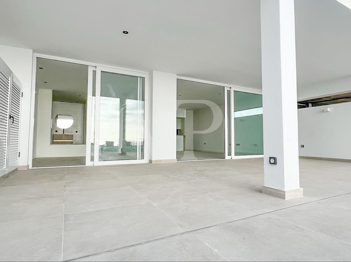 2 bedroom Penthouse for sale in Costa del Silencio - € 718,000 (Ref: 8895258)