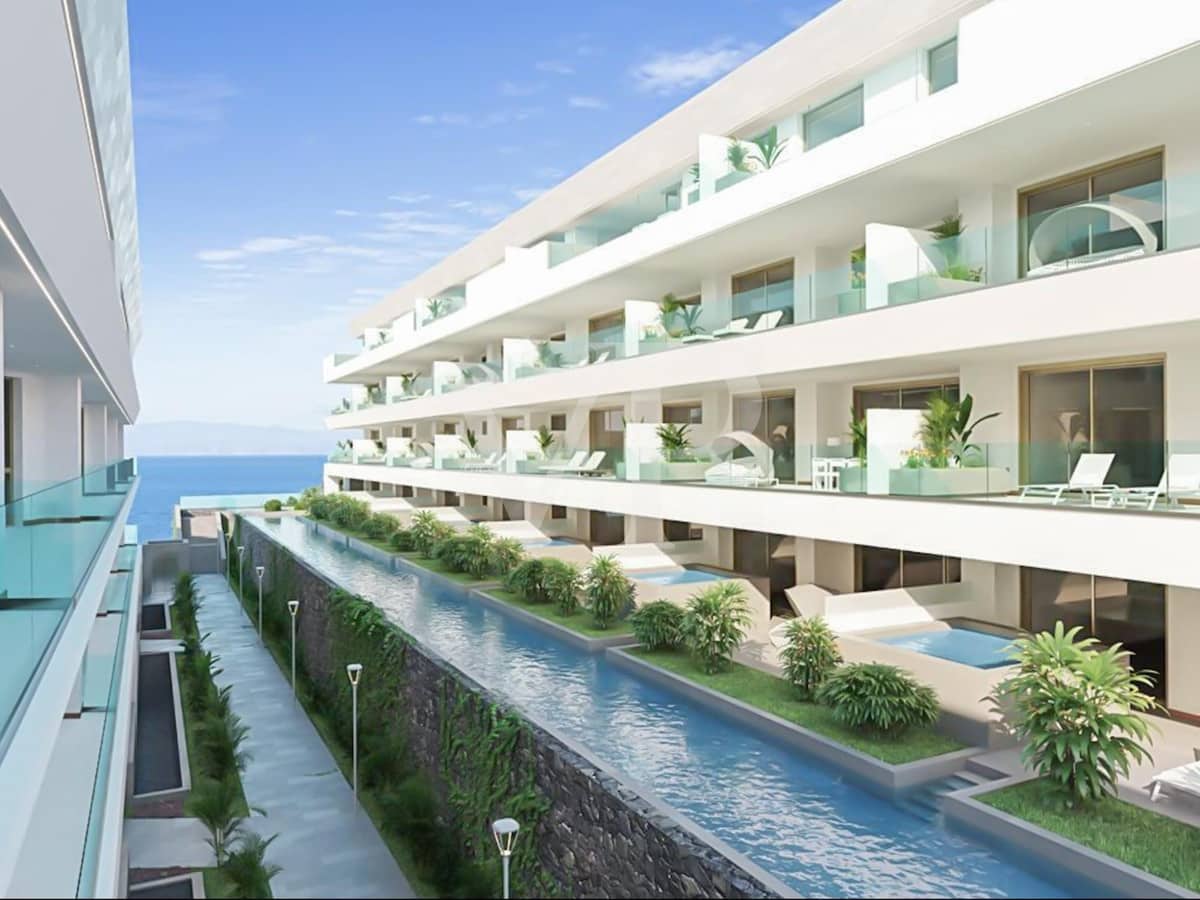 Ubebygd land til salgs i Guia de Isora - € 7 900 000 (Ref: 8912742)