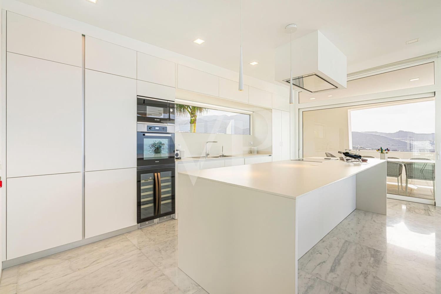 5 soveværelse Villa til salg i Costa Adeje med swimmingpool - € 6.500.000 (Ref: 8941379)