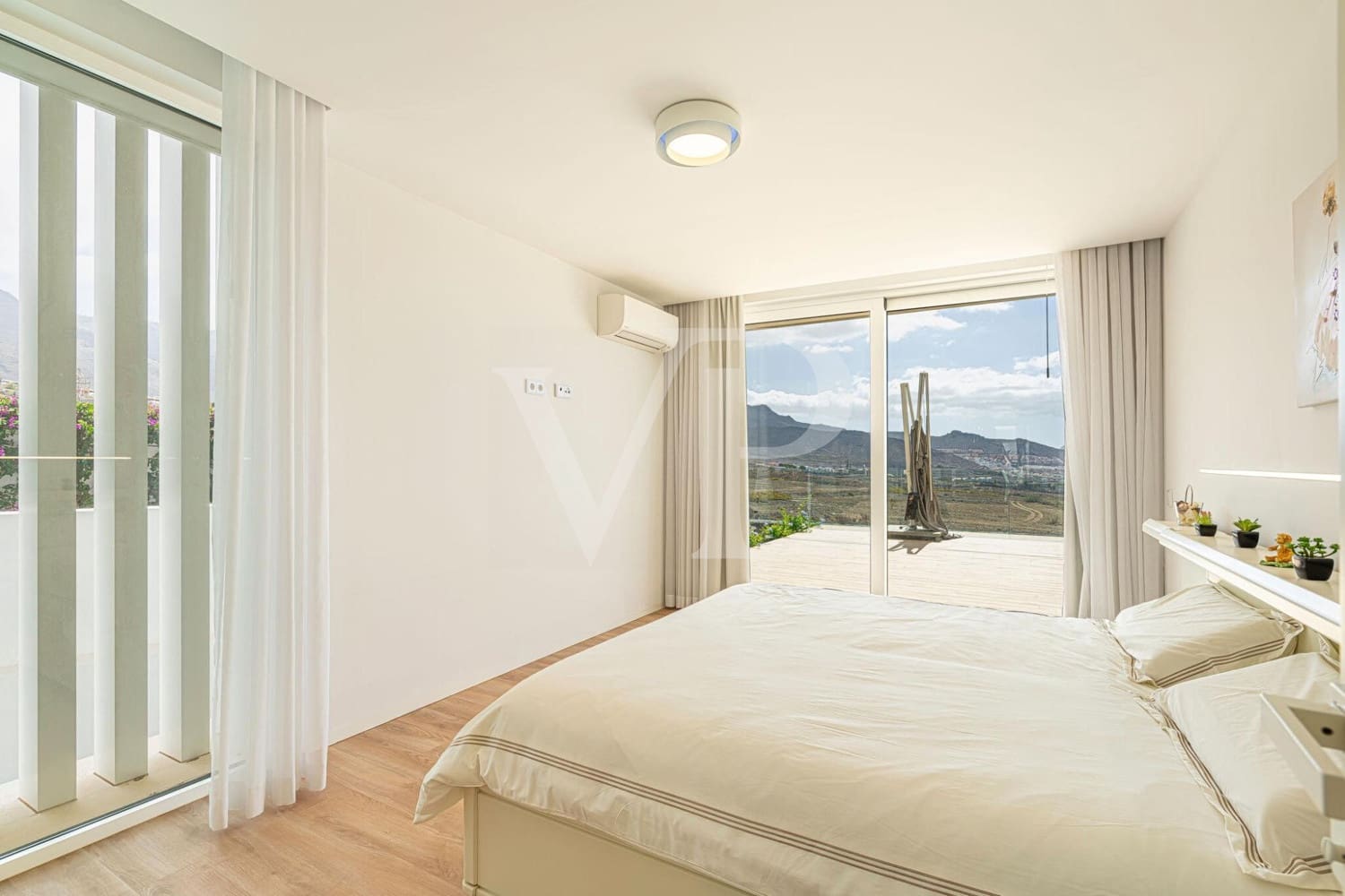 5 soveværelse Villa til salg i Costa Adeje med swimmingpool - € 6.500.000 (Ref: 8941379)