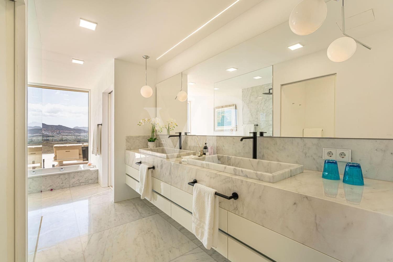 5 soveværelse Villa til salg i Costa Adeje med swimmingpool - € 6.500.000 (Ref: 8941379)