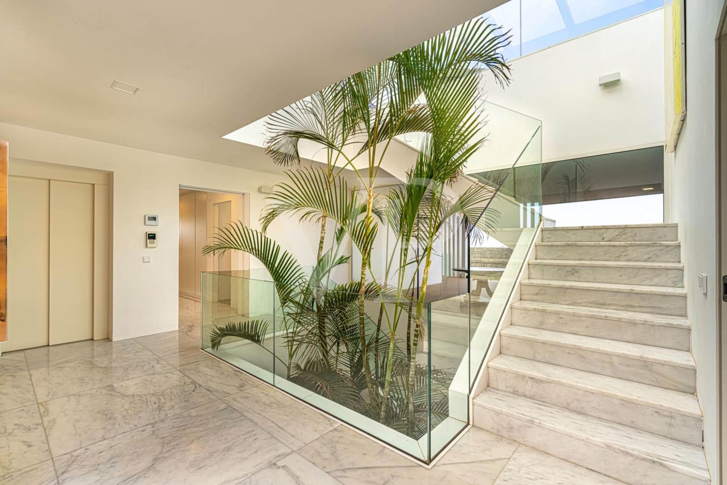 5 soveværelse Villa til salg i Costa Adeje med swimmingpool - € 6.500.000 (Ref: 8941379)