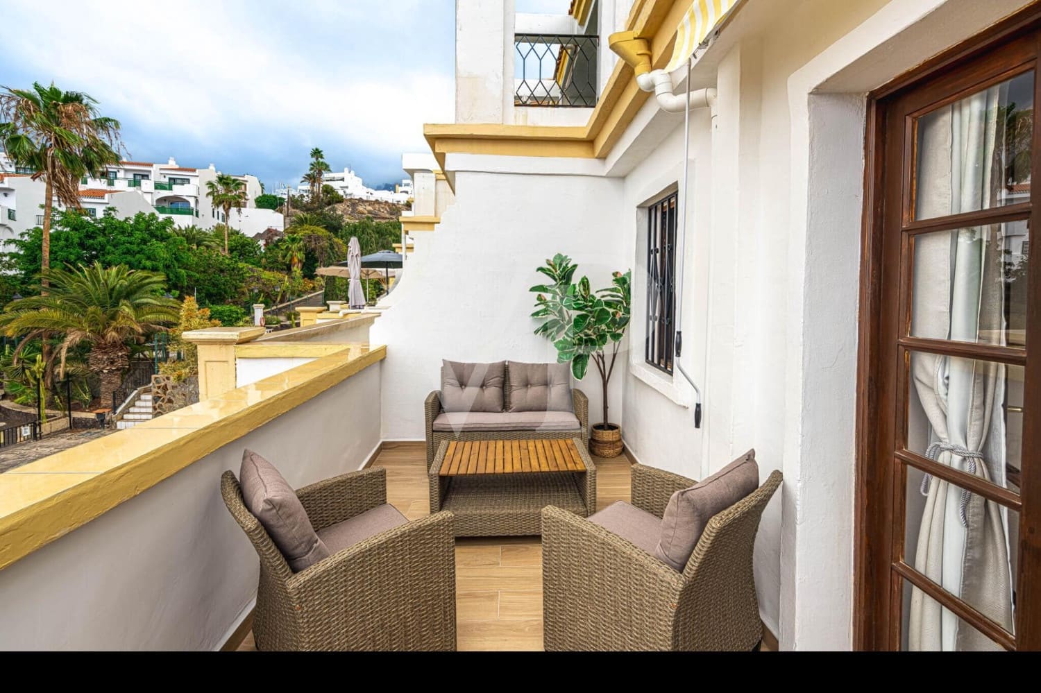 1 soverom Leilighet til salgs i Costa Adeje med svømmebasseng - € 285 000 (Ref: 9020617)