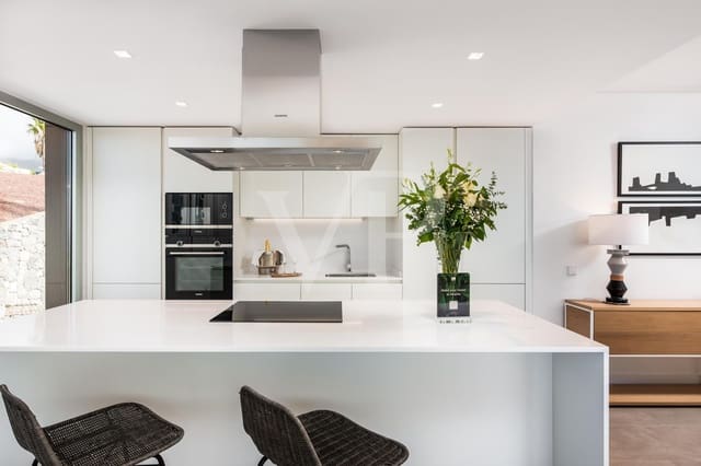 3 soverom Penthouse til salgs i Guía de Isora med svømmebasseng - € 1 727 860 (Ref: 9029411)