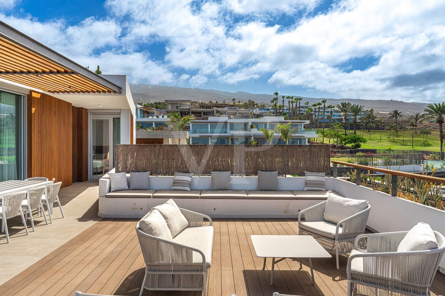 3 bedroom Penthouse for sale in Guia de Isora with pool - € 1,949,000 (Ref: 9029411)