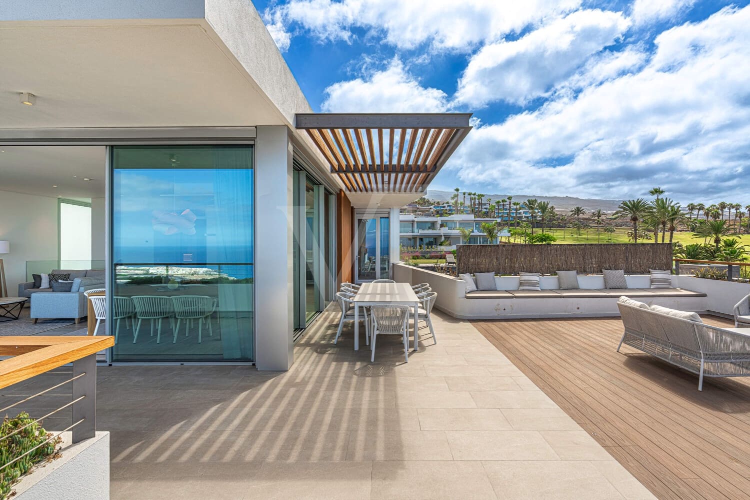 3 bedroom Penthouse for sale in Guia de Isora with pool - € 1,949,000 (Ref: 9029411)