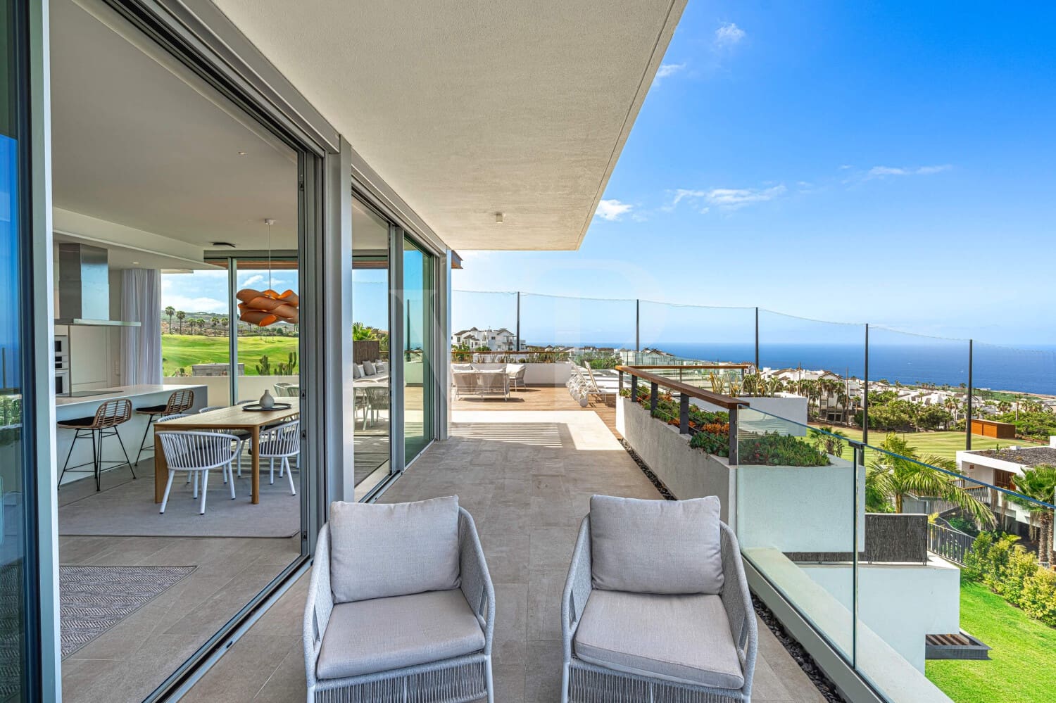 3 bedroom Penthouse for sale in Guia de Isora with pool - € 1,949,000 (Ref: 9029411)