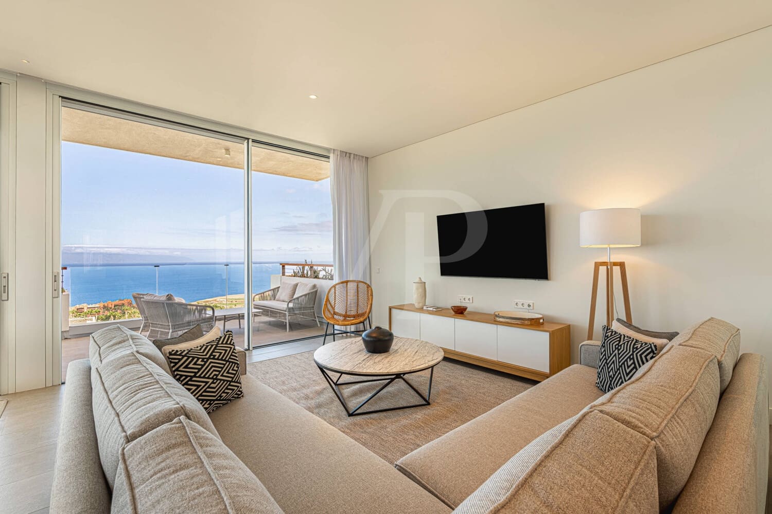 3 bedroom Penthouse for sale in Guia de Isora with pool - € 1,949,000 (Ref: 9029411)