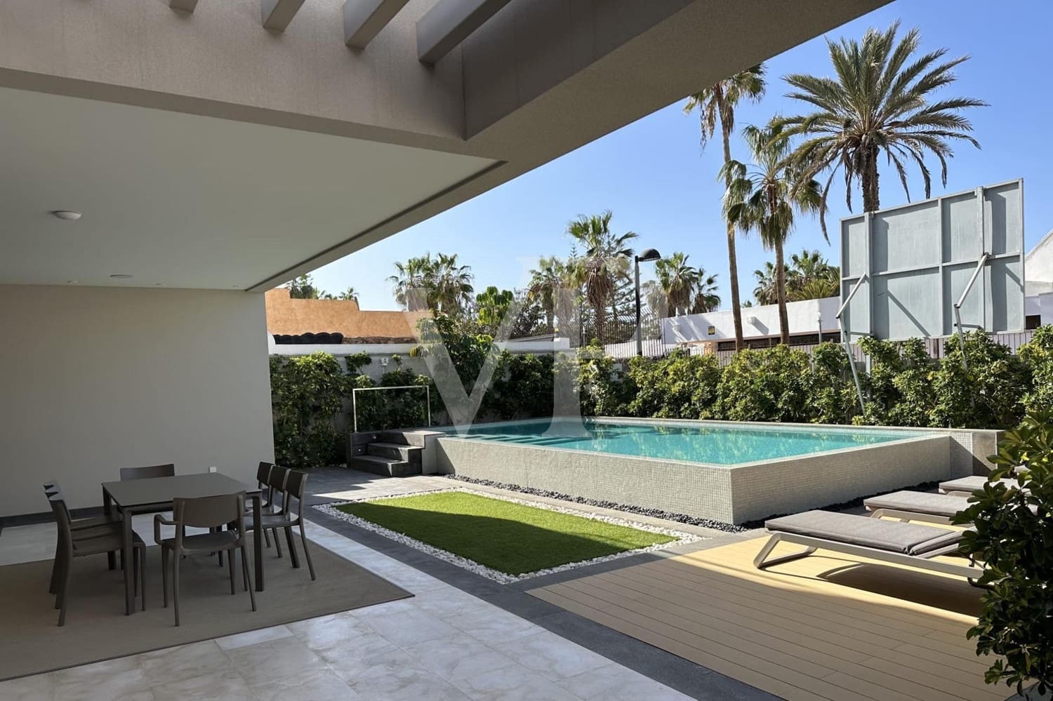 4 soveværelse Villa til salg i Costa Adeje med swimmingpool - € 3.250.000 (Ref: 9050894)