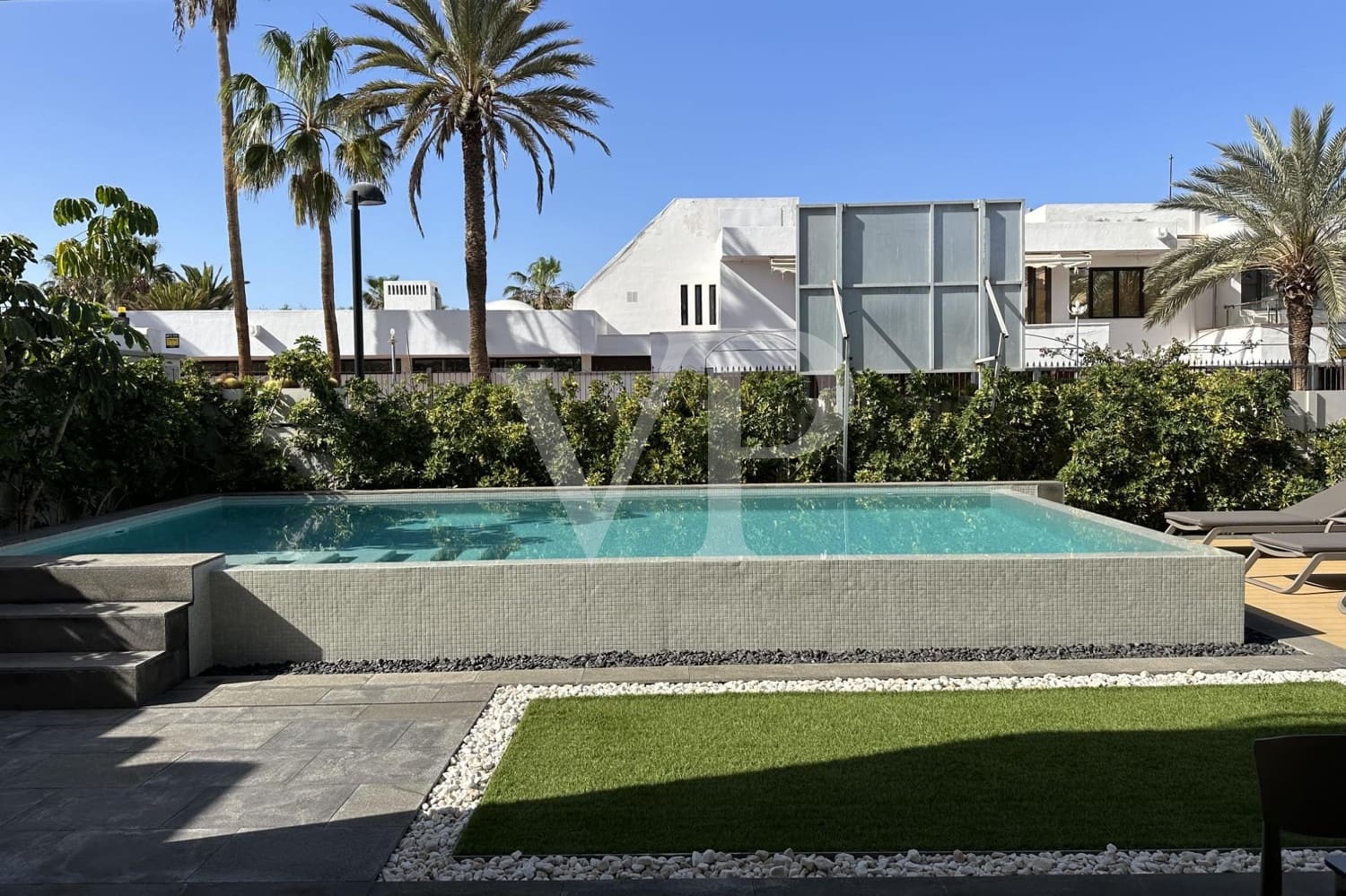 4 soveværelse Villa til salg i Costa Adeje med swimmingpool - € 3.250.000 (Ref: 9050894)