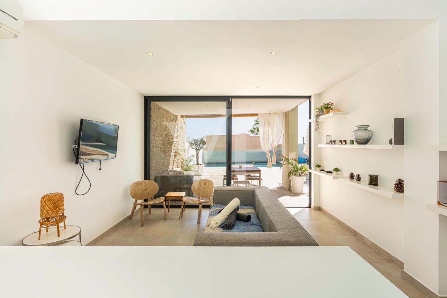 3 soveværelse Villa til salg i Costa Adeje med swimmingpool - € 1.395.000 (Ref: 9104436)