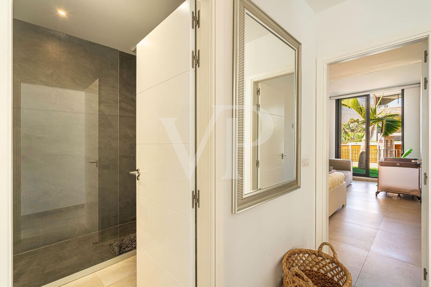 3 soveværelse Villa til salg i Costa Adeje med swimmingpool - € 1.395.000 (Ref: 9104436)