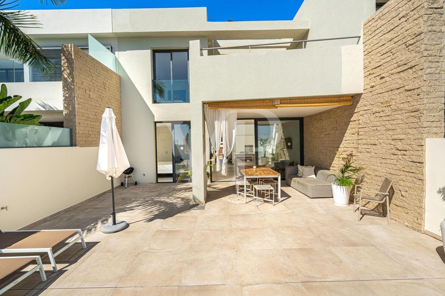 3 soveværelse Villa til salg i Costa Adeje med swimmingpool - € 1.395.000 (Ref: 9104436)