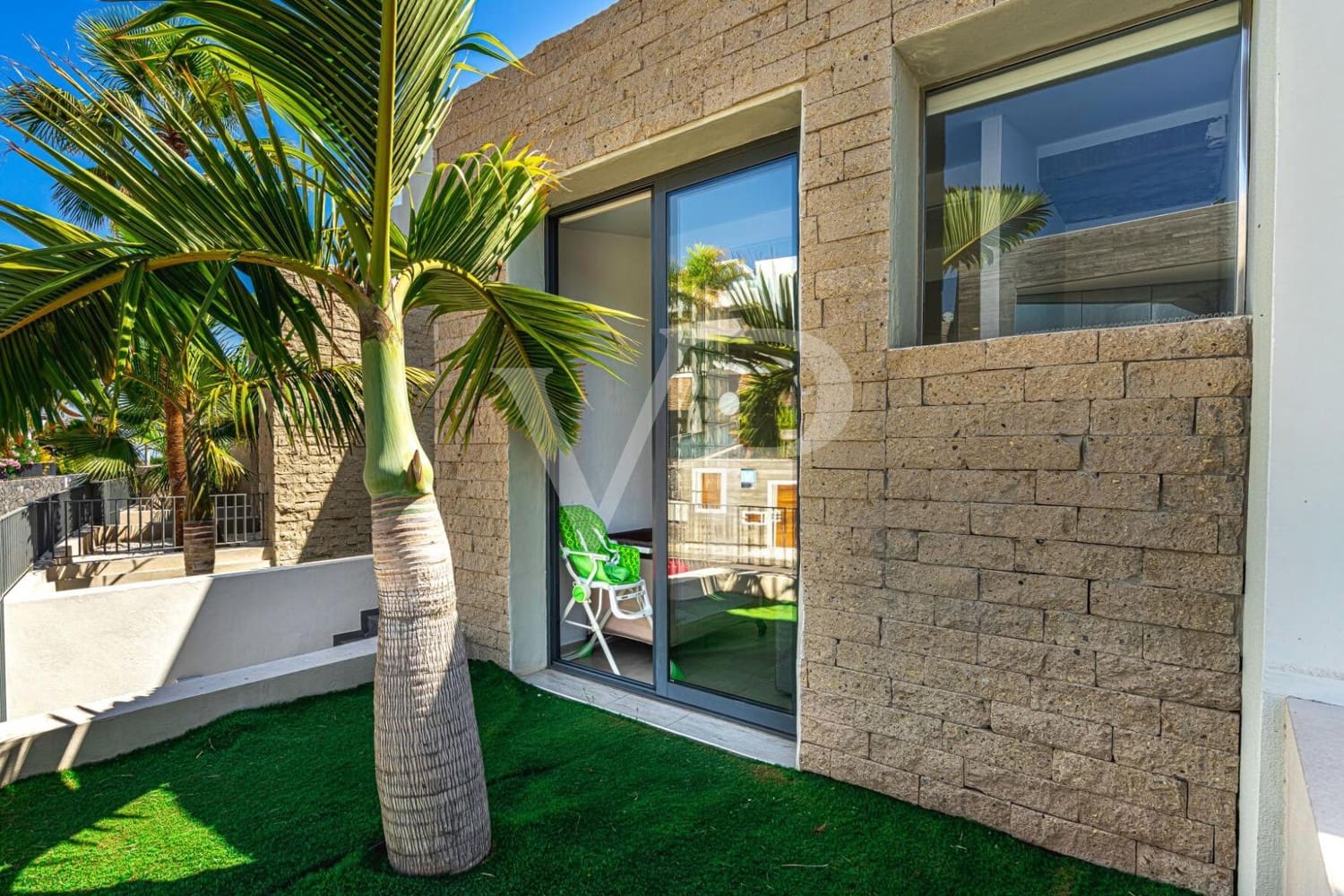 3 soveværelse Villa til salg i Costa Adeje med swimmingpool - € 1.395.000 (Ref: 9104436)