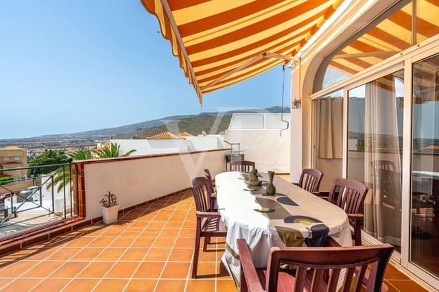 3 bedroom Townhouse for sale in Torviscas Centro y Alto, Adeje - € 750,000 (Ref: 9136977)