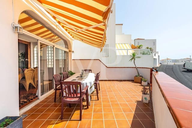 3 bedroom Townhouse for sale in Torviscas Centro y Alto, Adeje - € 750,000 (Ref: 9136977)