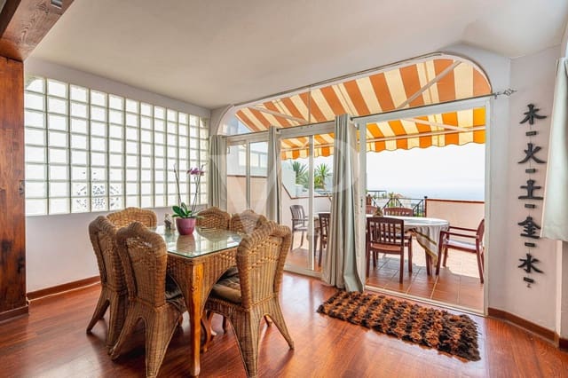 3 bedroom Townhouse for sale in Torviscas Centro y Alto, Adeje - € 750,000 (Ref: 9136977)