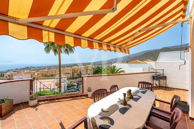 3 bedroom Townhouse for sale in Torviscas Centro y Alto, Adeje - € 750,000 (Ref: 9136977)