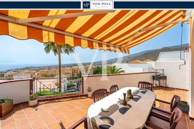 3 bedroom Townhouse for sale in Torviscas Centro y Alto, Adeje - € 750,000 (Ref: 9136977)