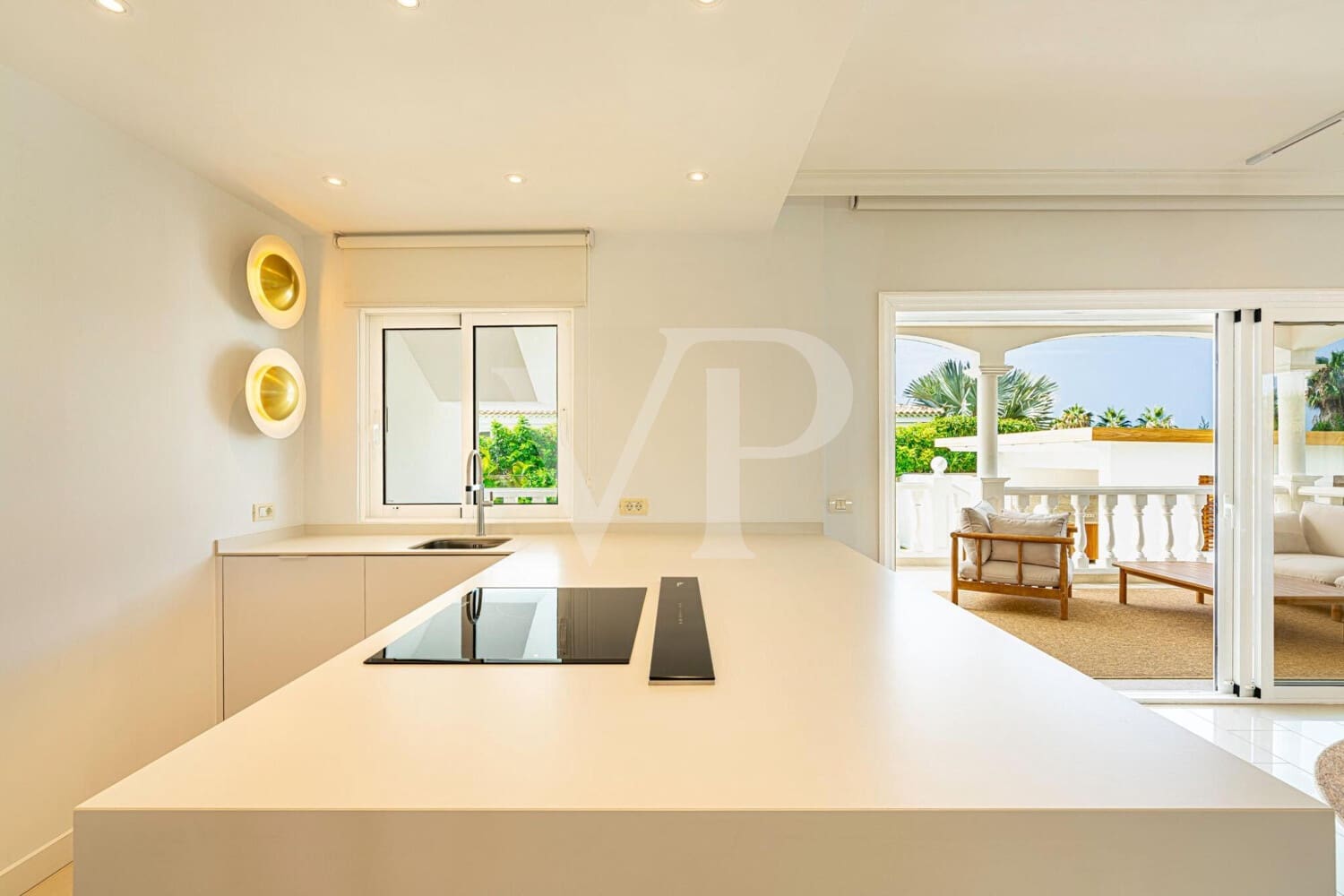 5 soveværelse Byhus til salg i Costa Adeje med swimmingpool - € 3.300.000 (Ref: 9171315)