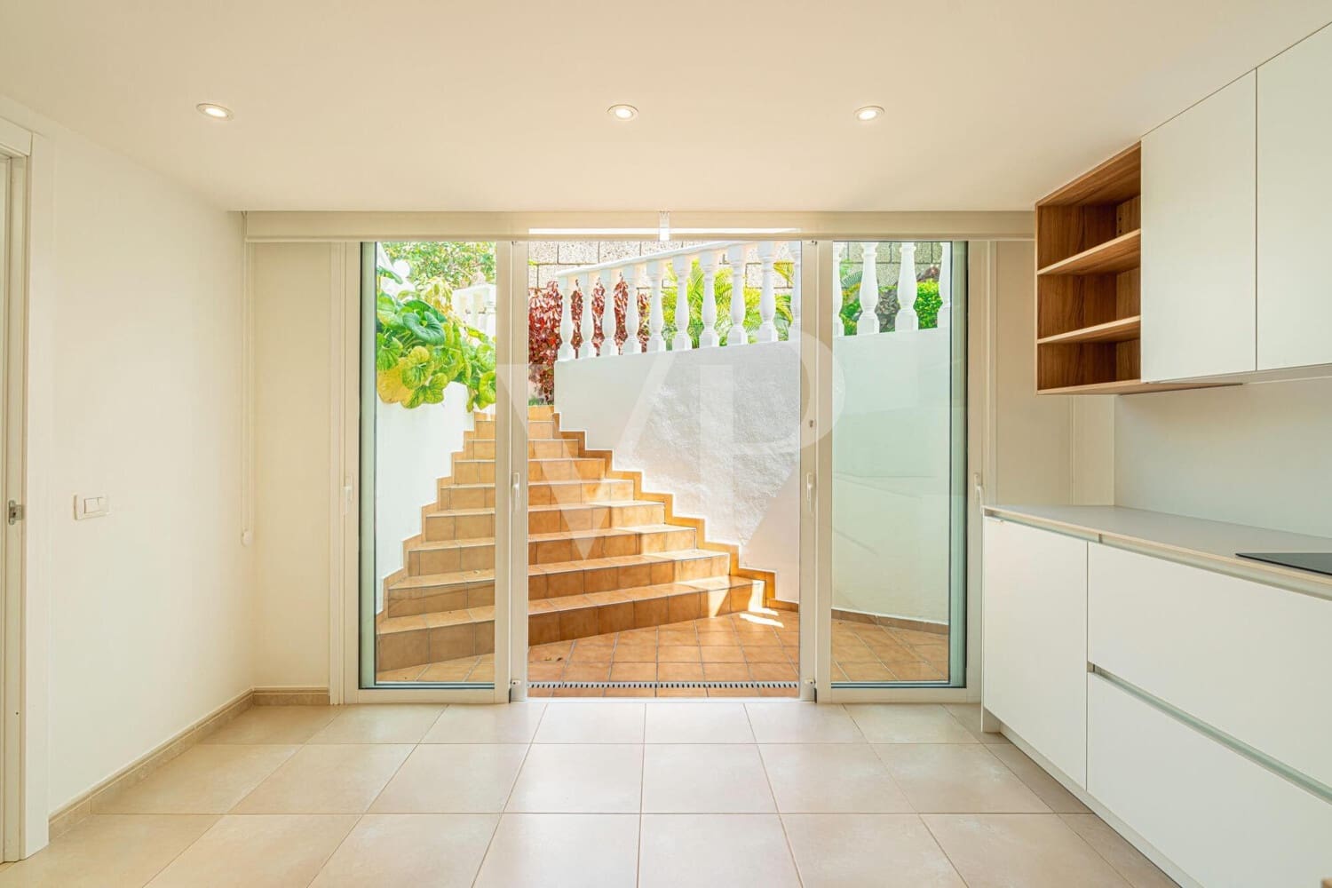 5 soveværelse Byhus til salg i Costa Adeje med swimmingpool - € 3.300.000 (Ref: 9171315)