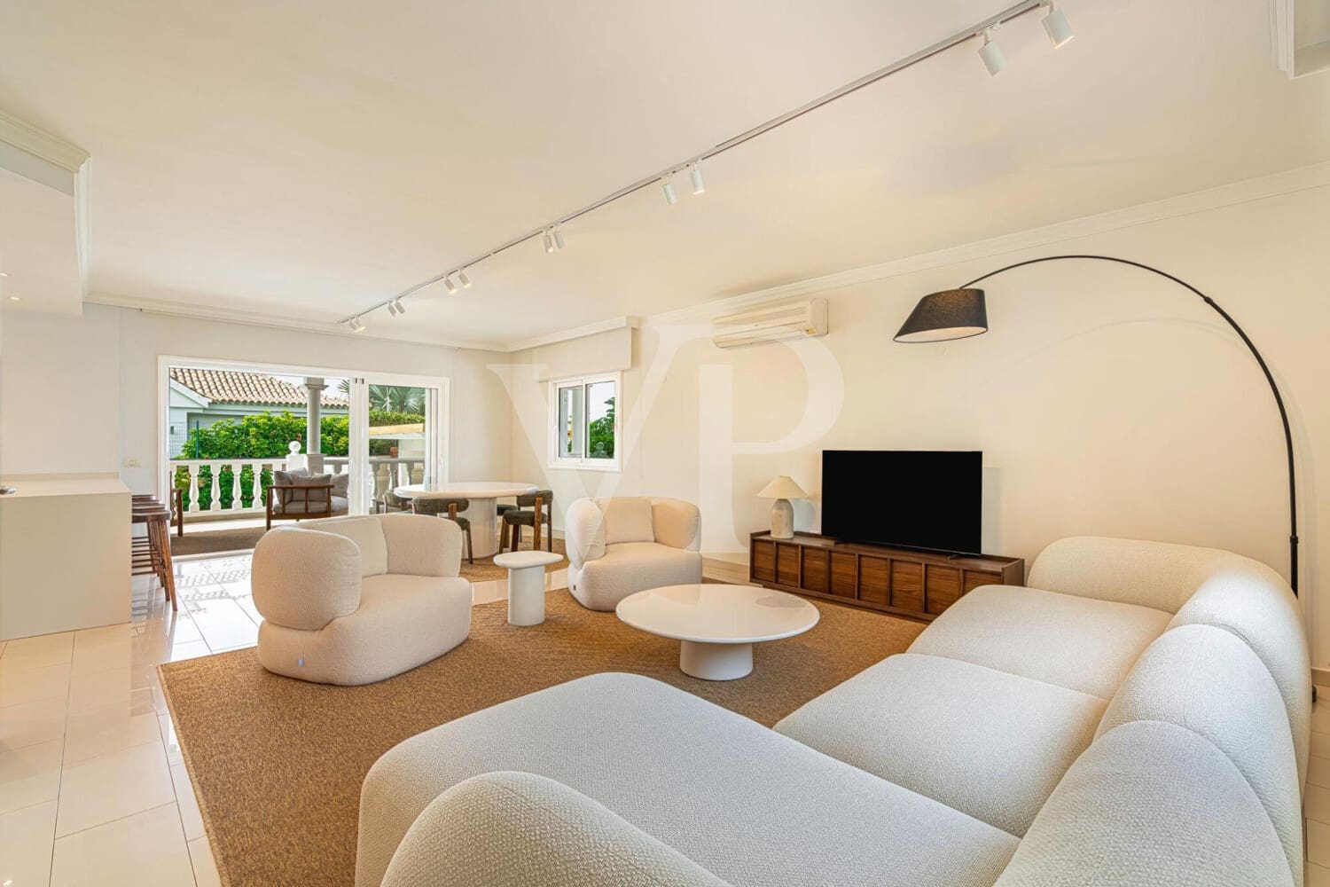 5 soveværelse Byhus til salg i Costa Adeje med swimmingpool - € 3.300.000 (Ref: 9171315)