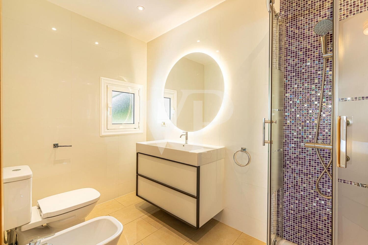 5 soveværelse Byhus til salg i Costa Adeje med swimmingpool - € 3.300.000 (Ref: 9171315)