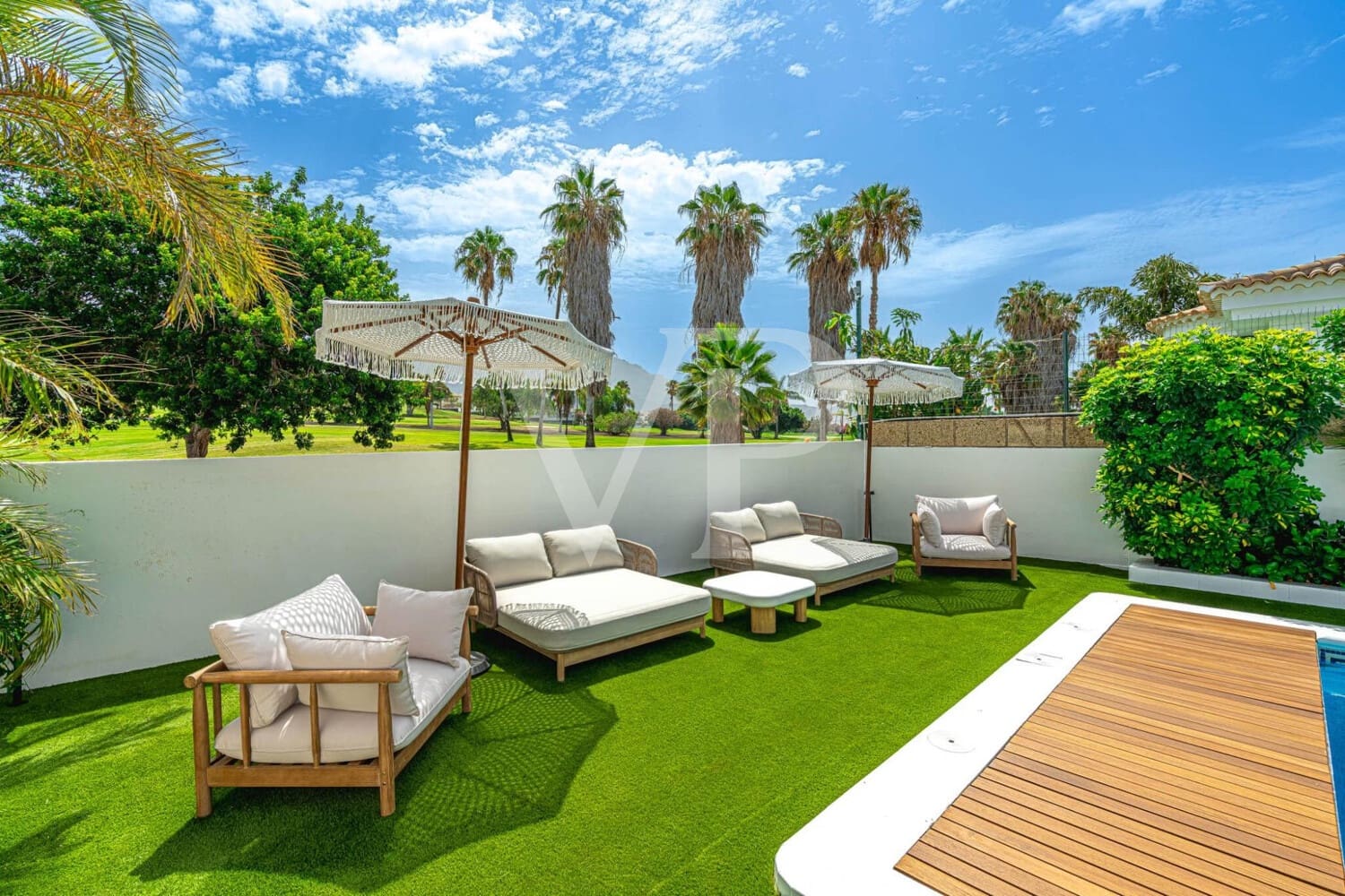 5 soveværelse Byhus til salg i Costa Adeje med swimmingpool - € 3.300.000 (Ref: 9171315)