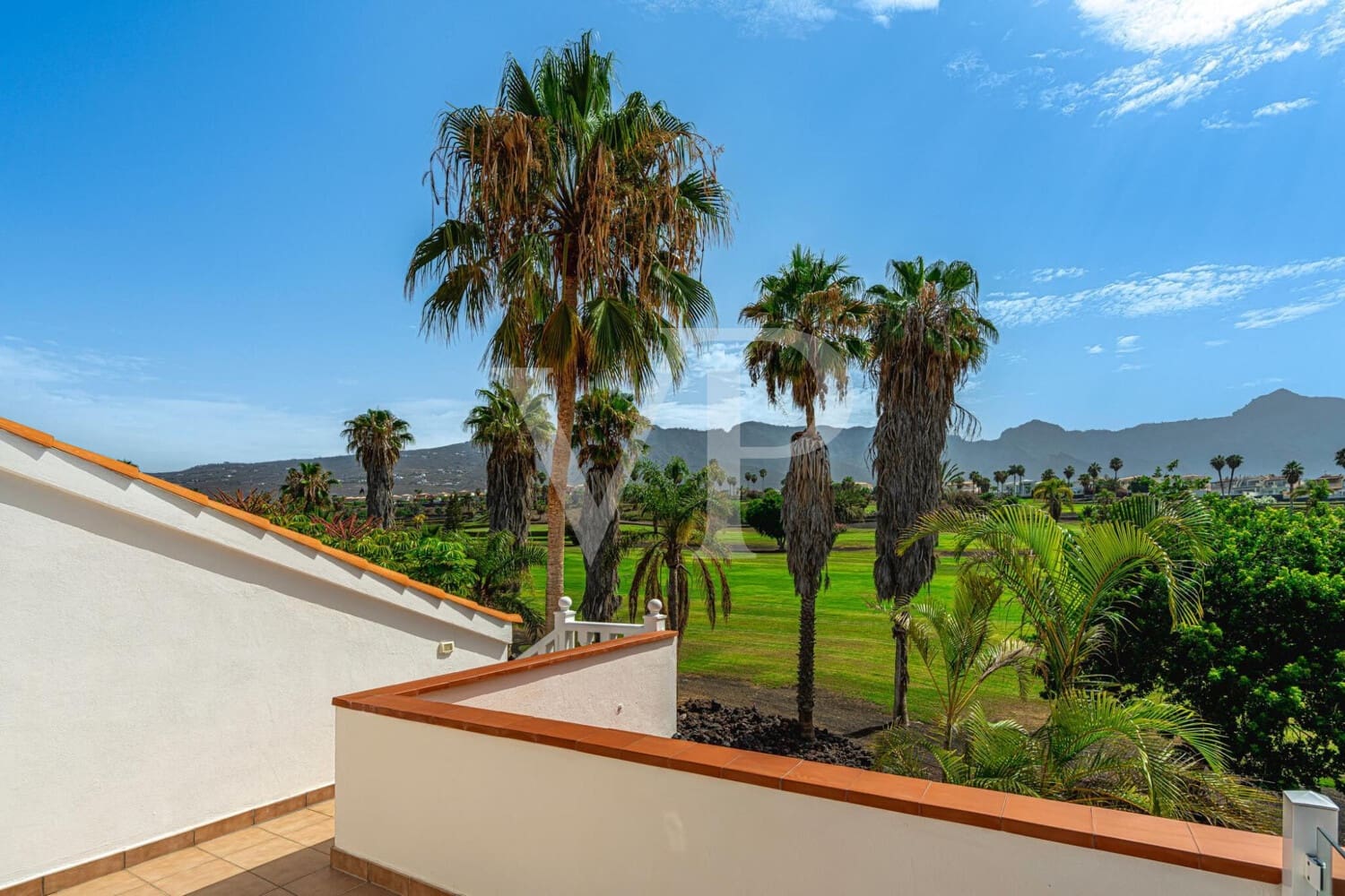 5 soveværelse Byhus til salg i Costa Adeje med swimmingpool - € 3.300.000 (Ref: 9171315)