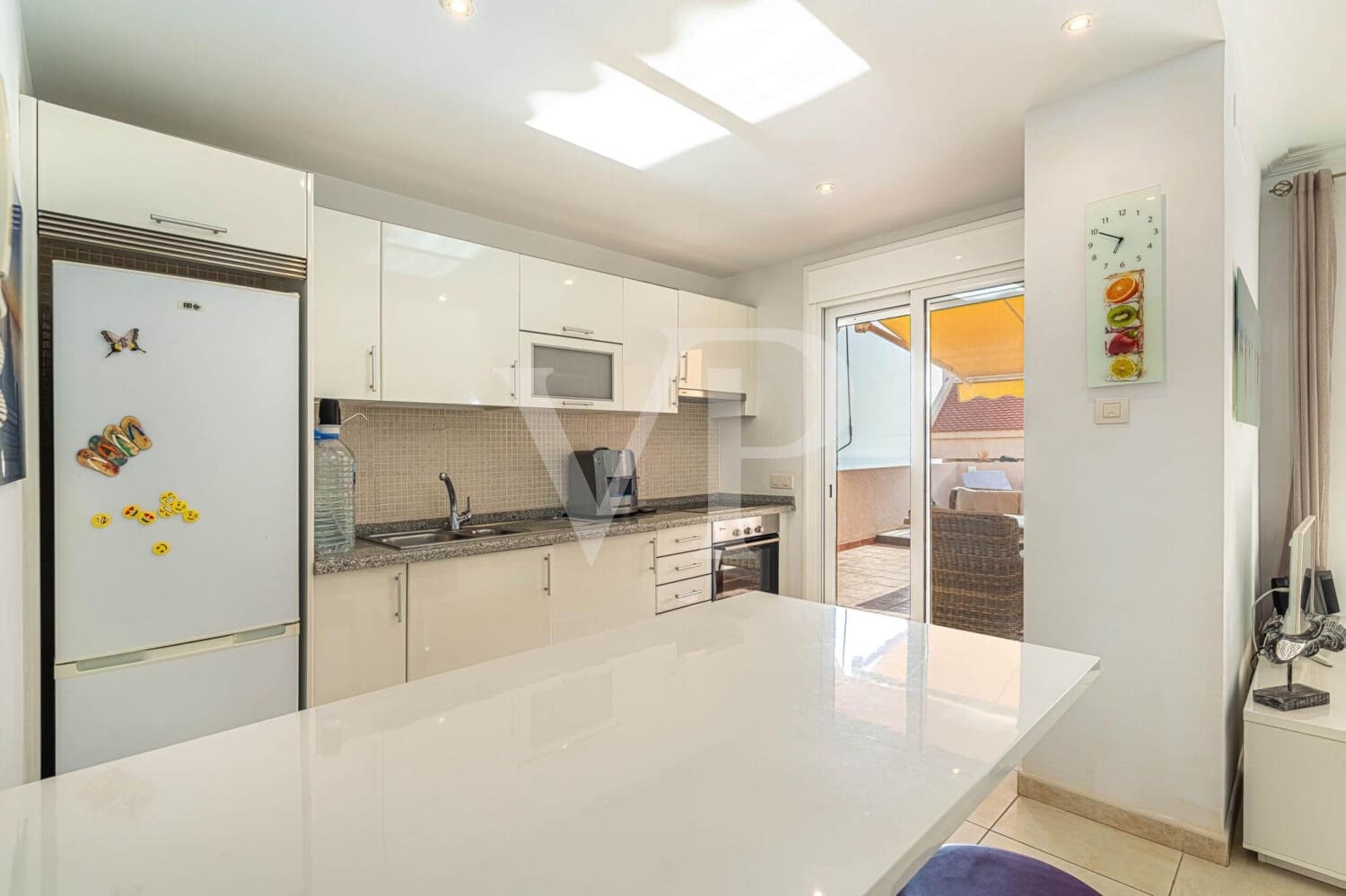 3 soveværelse Rækkehus til salg i Puerto Santiago med swimmingpool - € 595.000 (Ref: 9192503)