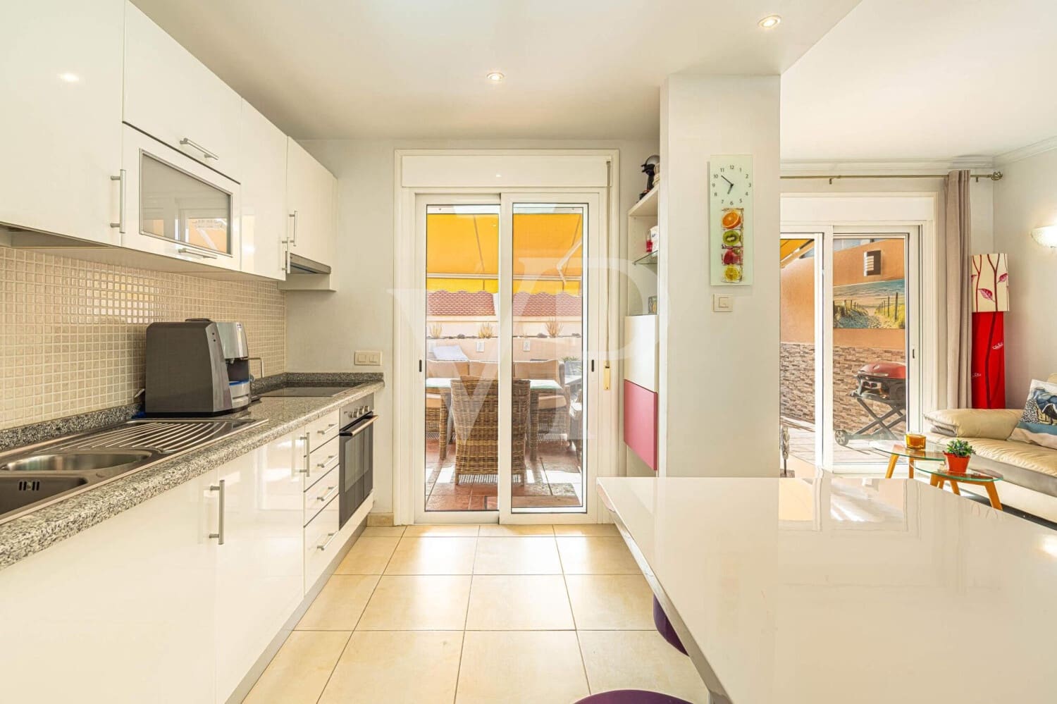 3 soveværelse Rækkehus til salg i Puerto Santiago med swimmingpool - € 595.000 (Ref: 9192503)