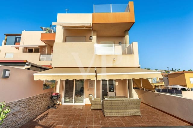 3 soverom Rekkehus til salgs i Puerto Santiago, Santiago del Teide med svømmebasseng - € 595 000 (Ref: 9192503)