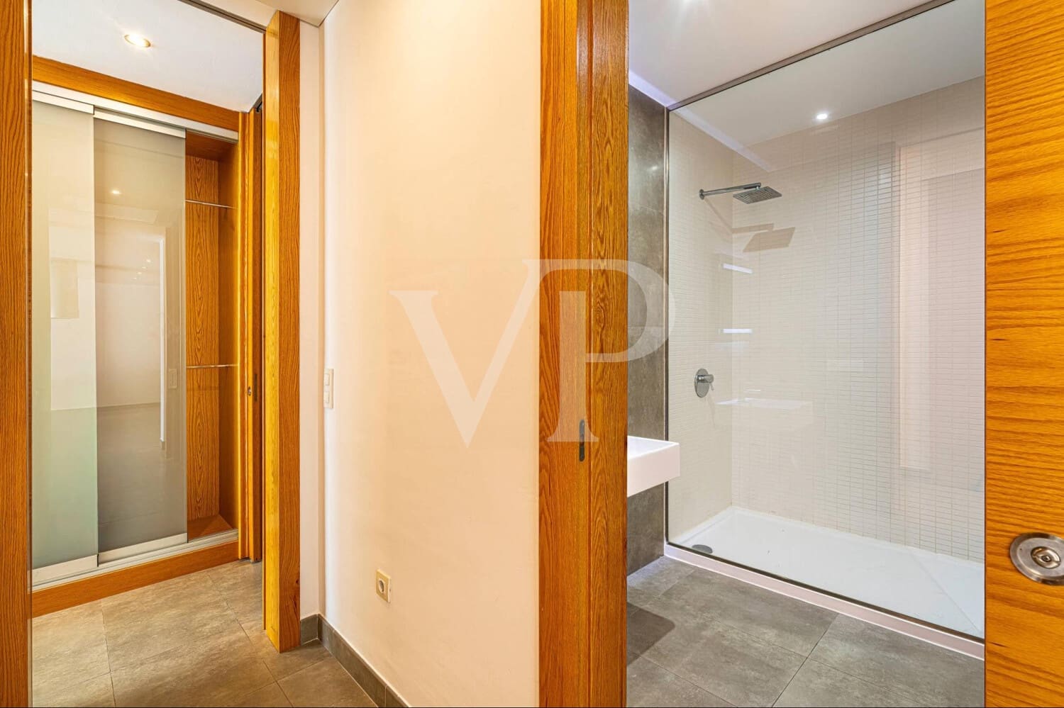 2 sypialnia Mieszkanie na sprzedaż w La Caleta Adeje z basenem - 1 295 000 € (Ref: 9208235)