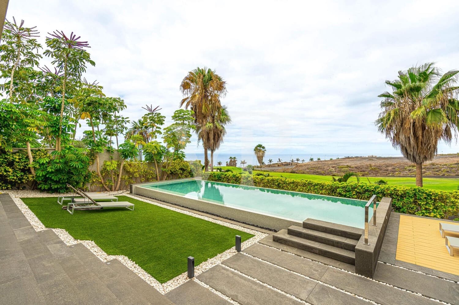 5 chambre Villa/Maison à vendre à Costa Adeje avec piscine - 3 950 000 € (Ref: 9226883)