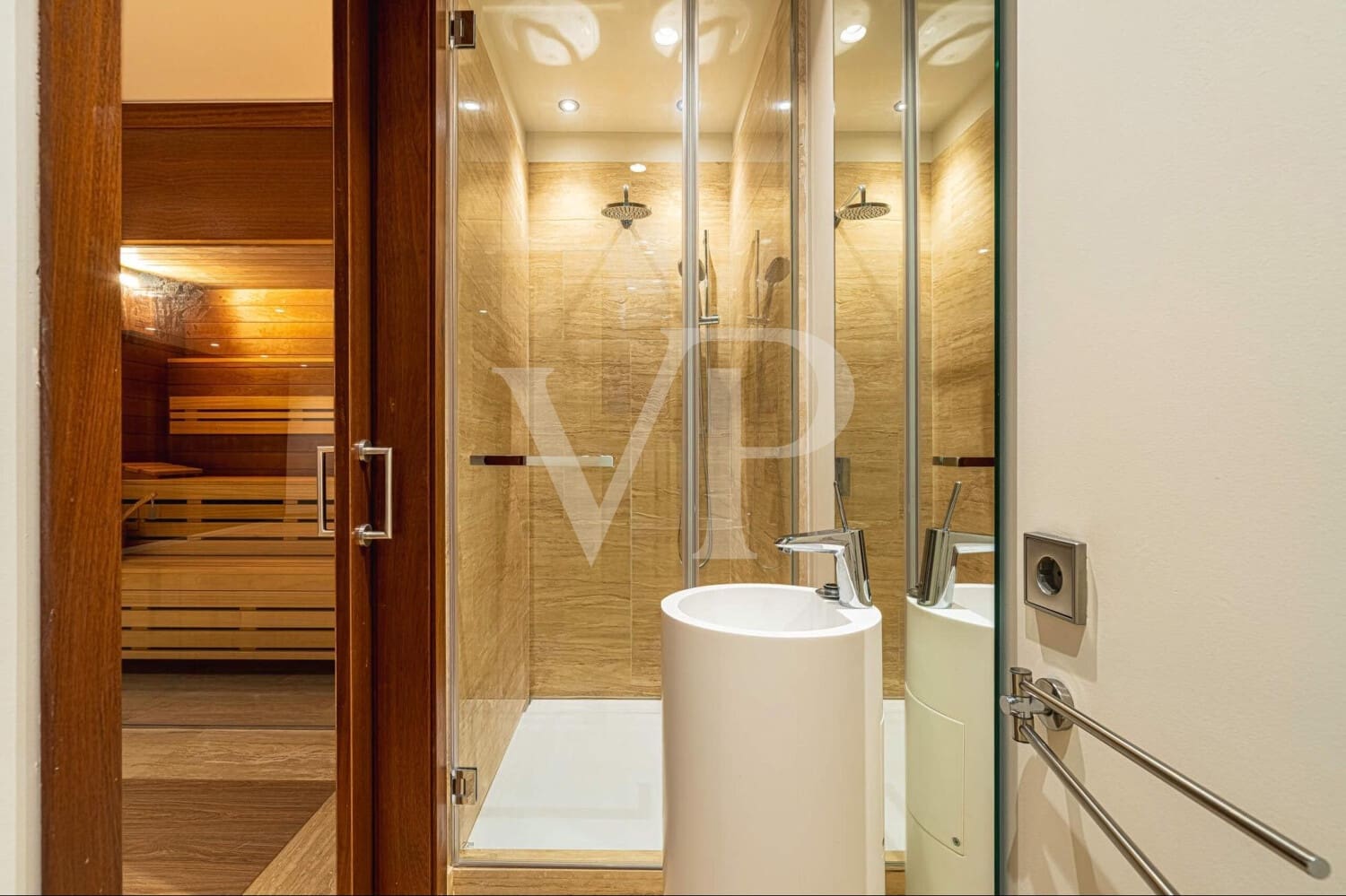 5 chambre Villa/Maison à vendre à Costa Adeje avec piscine - 3 950 000 € (Ref: 9226883)