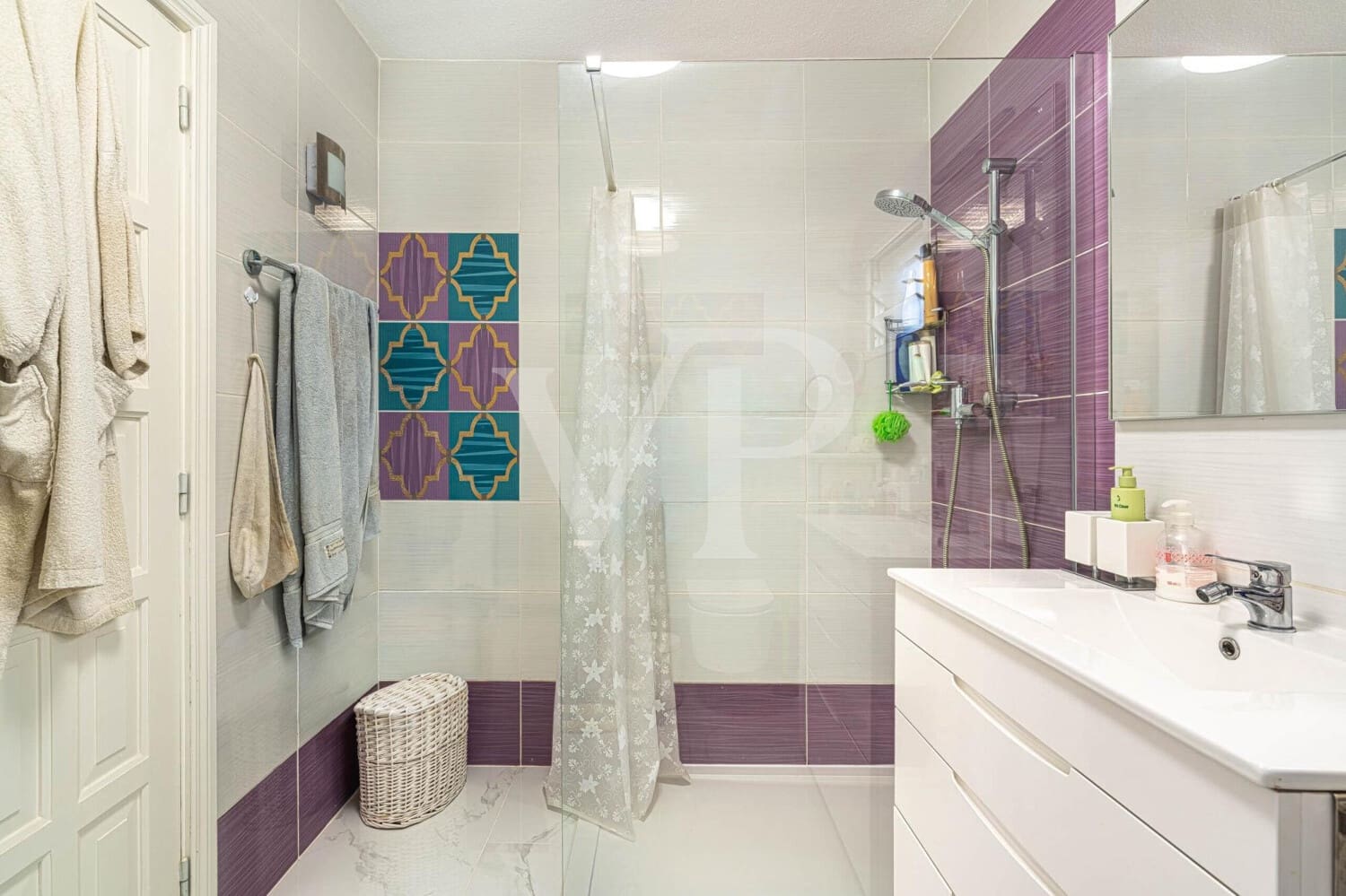 2 Zimmer Wohnung zu verkaufen in Los Cristianos mit Pool - 490.000 € (Ref: 9294240)