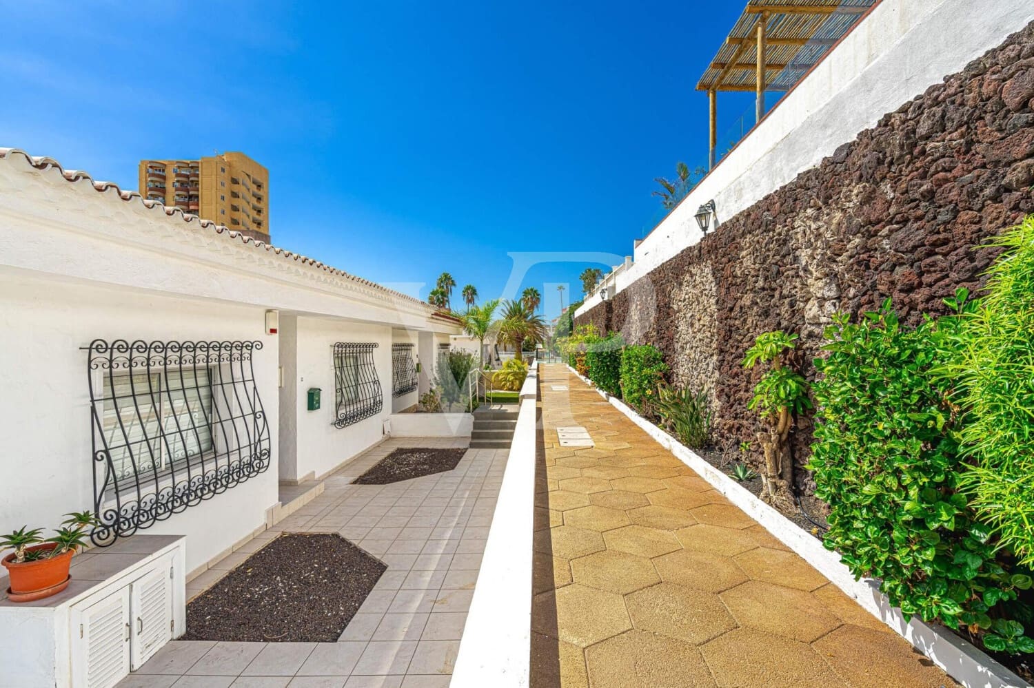 2 Zimmer Wohnung zu verkaufen in Los Cristianos mit Pool - 490.000 € (Ref: 9294240)