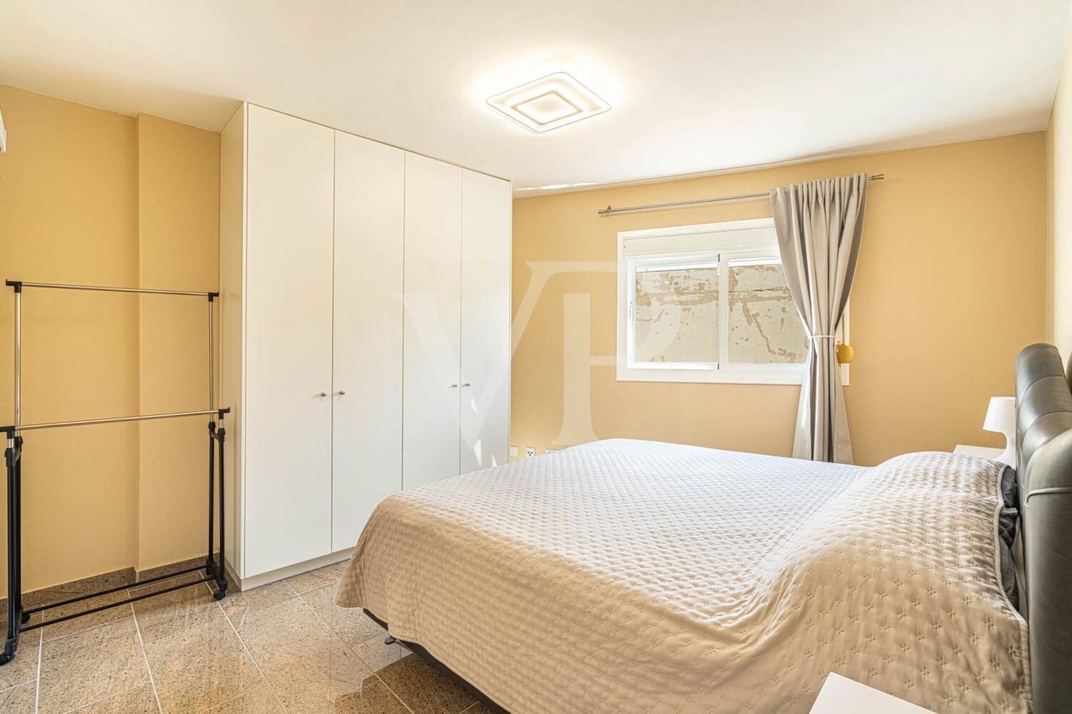 1 makuuhuone Kattohuoneisto myytävänä paikassa Adeje mukana uima-altaan - 270 000 € (Ref: 9400821)