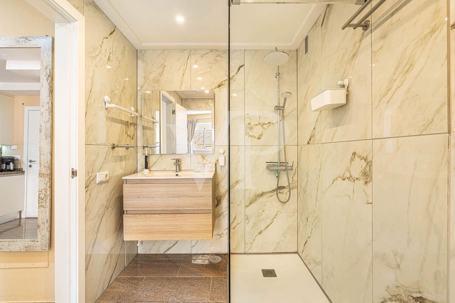 1 makuuhuone Kattohuoneisto myytävänä paikassa Adeje mukana uima-altaan - 270 000 € (Ref: 9400821)