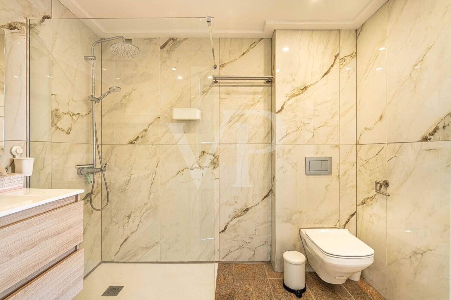 1 makuuhuone Kattohuoneisto myytävänä paikassa Adeje mukana uima-altaan - 270 000 € (Ref: 9400821)